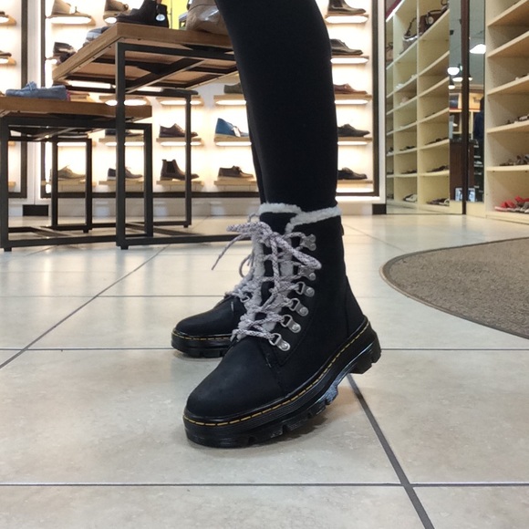 Dr. Martens Shoes | *New* Dr. Martens Combs W (27120001) | Color: Black | Size: 8 | Milano_Shoes's Closet